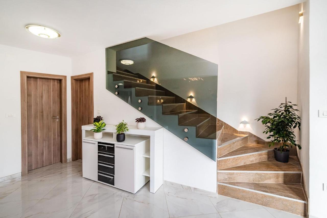 Holiday House With A Parking Space Nin, Zadar - 18143 Exterior foto